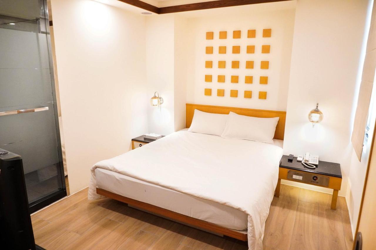 Kao Yuan Hotel - Zhong Zheng Taichung Exterior photo