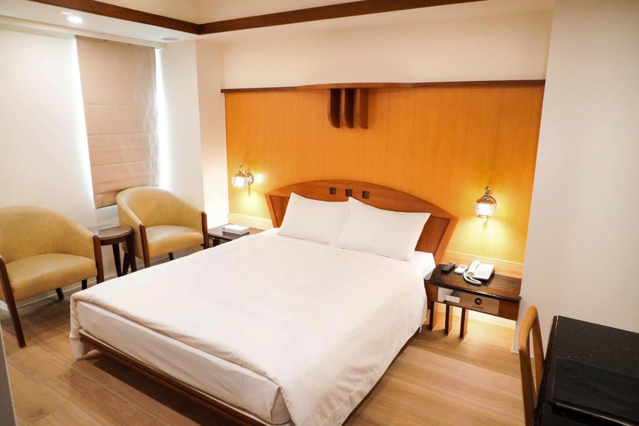 Kao Yuan Hotel - Zhong Zheng Taichung Exterior photo