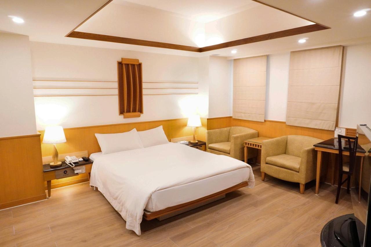 Kao Yuan Hotel - Zhong Zheng Taichung Exterior photo